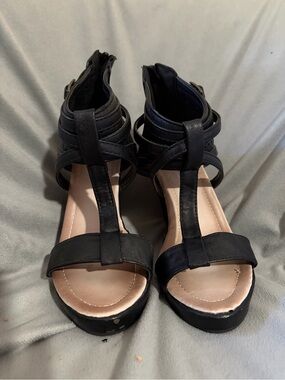 Women’s Black Strappy T‑Bar Sandals